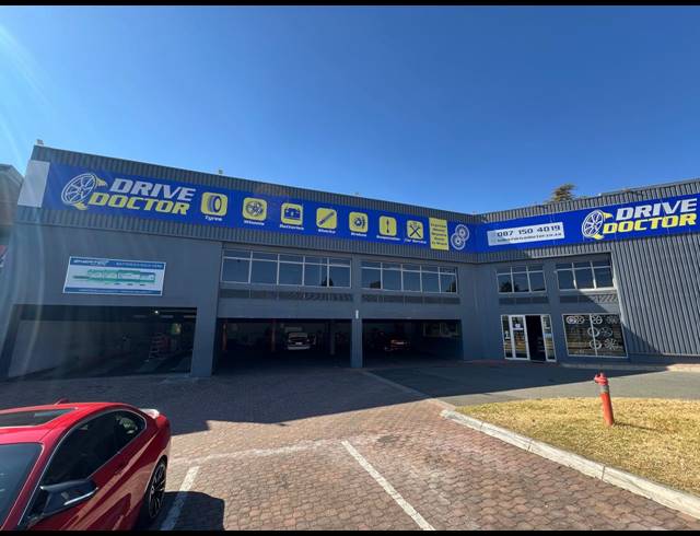 684M² WAREHOUSE TO LET IN STRIJDOMPARK